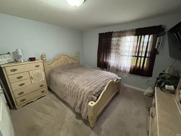 $299,900 | 225 Birch Drive, Grandview, IN 47615
