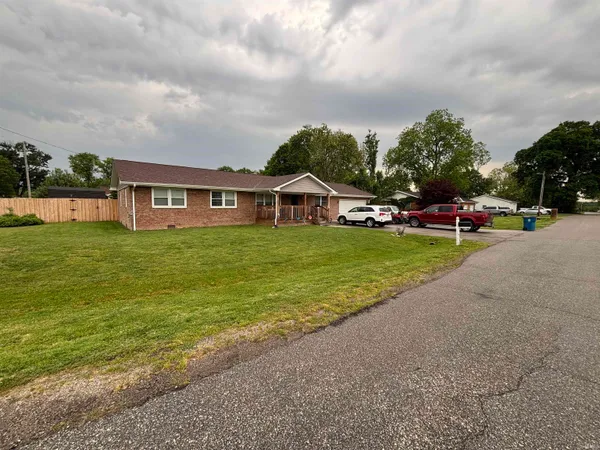 $299,900 | 225 Birch Drive, Grandview, IN 47615