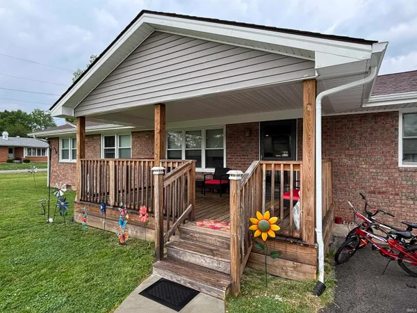 $299,900 | 225 Birch Drive, Grandview, IN 47615