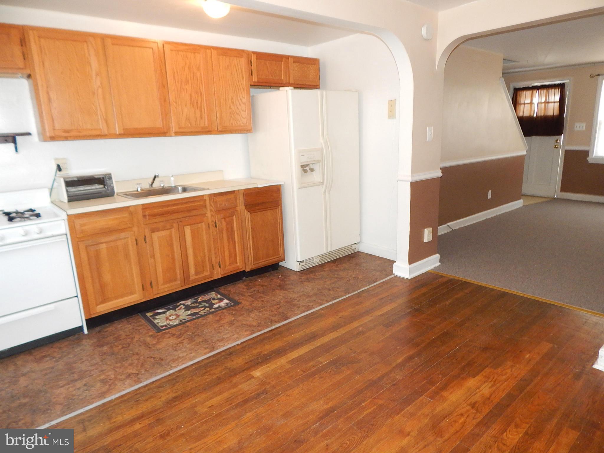 1232 Haverhill Road Baltimore, MD 21229 - Photo 6 of 26 Kitchen