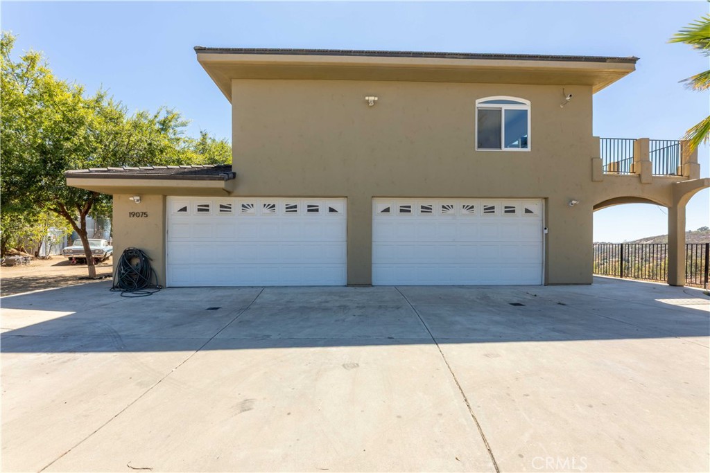19075 Caesar Drive Ramona, CA 92065 - Photo 8 of 75