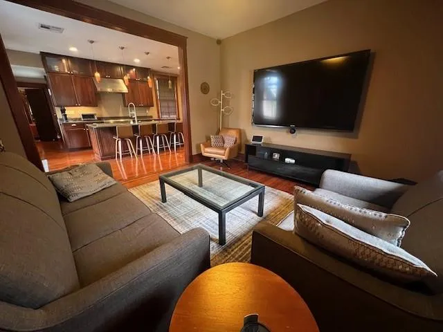 $4,500 | 3024 Esplanade Avenue, New Orleans, LA 70119