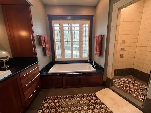 $4,500 | 3024 Esplanade Avenue, New Orleans, LA 70119