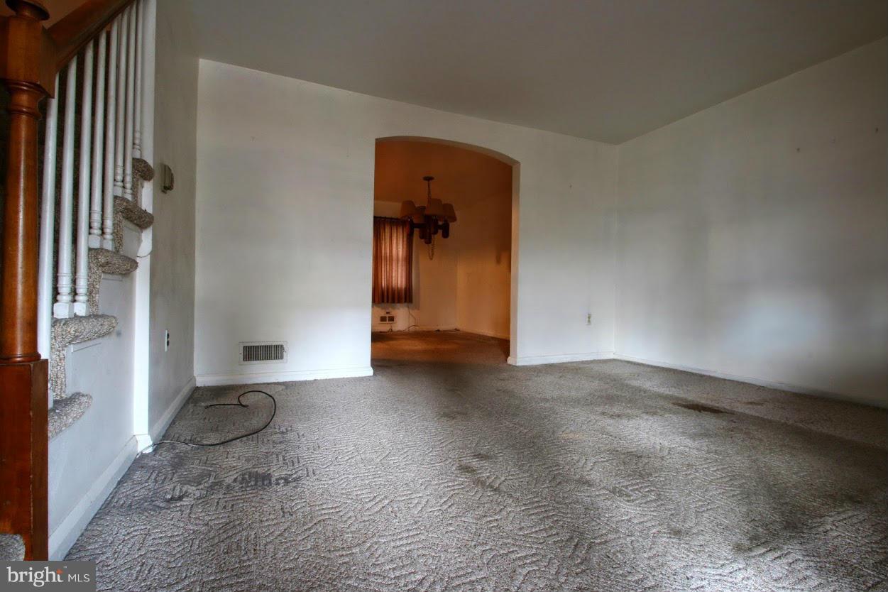 1920 Holborn Road Baltimore, MD 21222 - Photo 5 of 30 Living Room