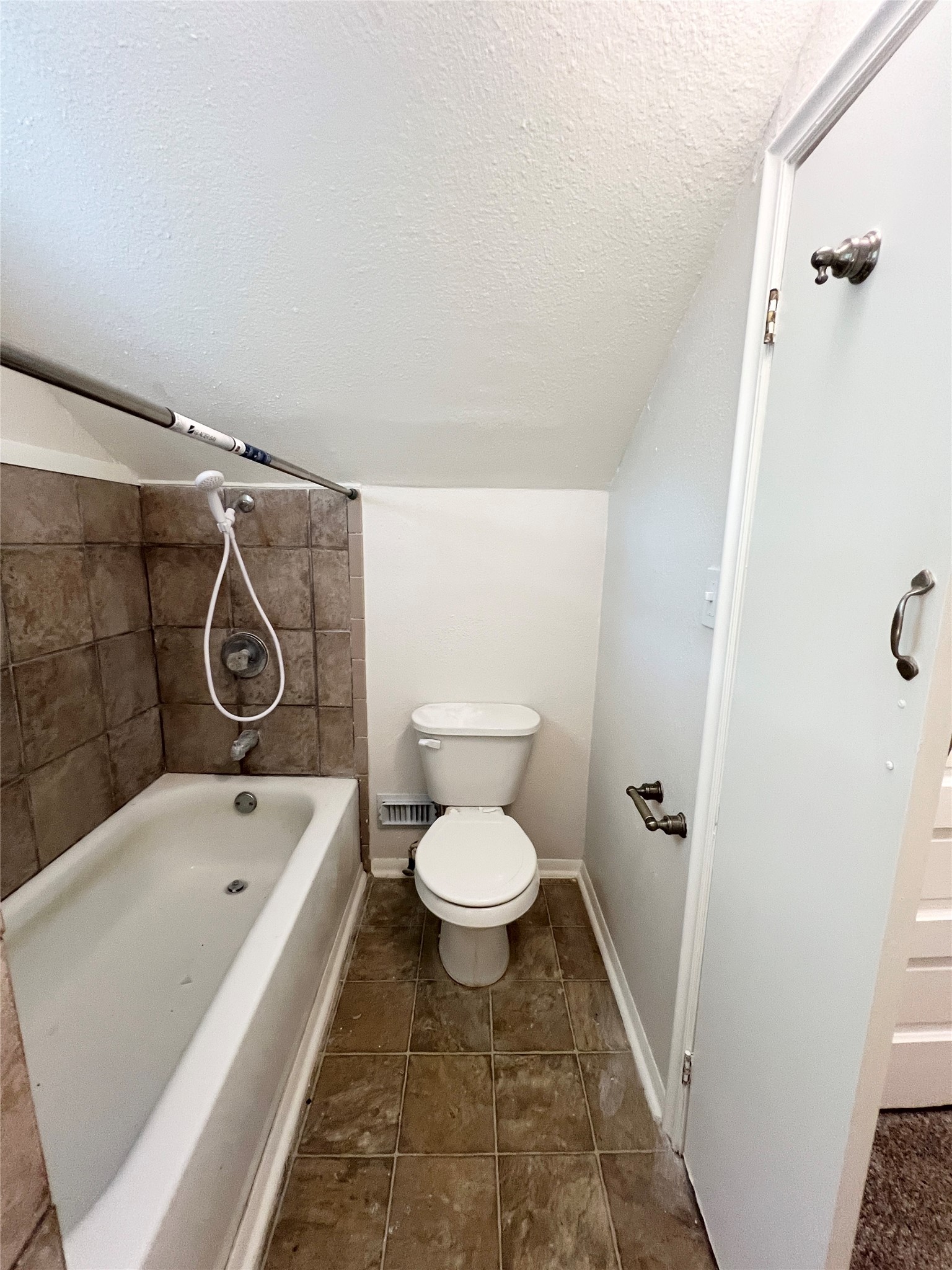 421 East Myrtle Street Angleton, TX 77515 - Photo 17 of 19