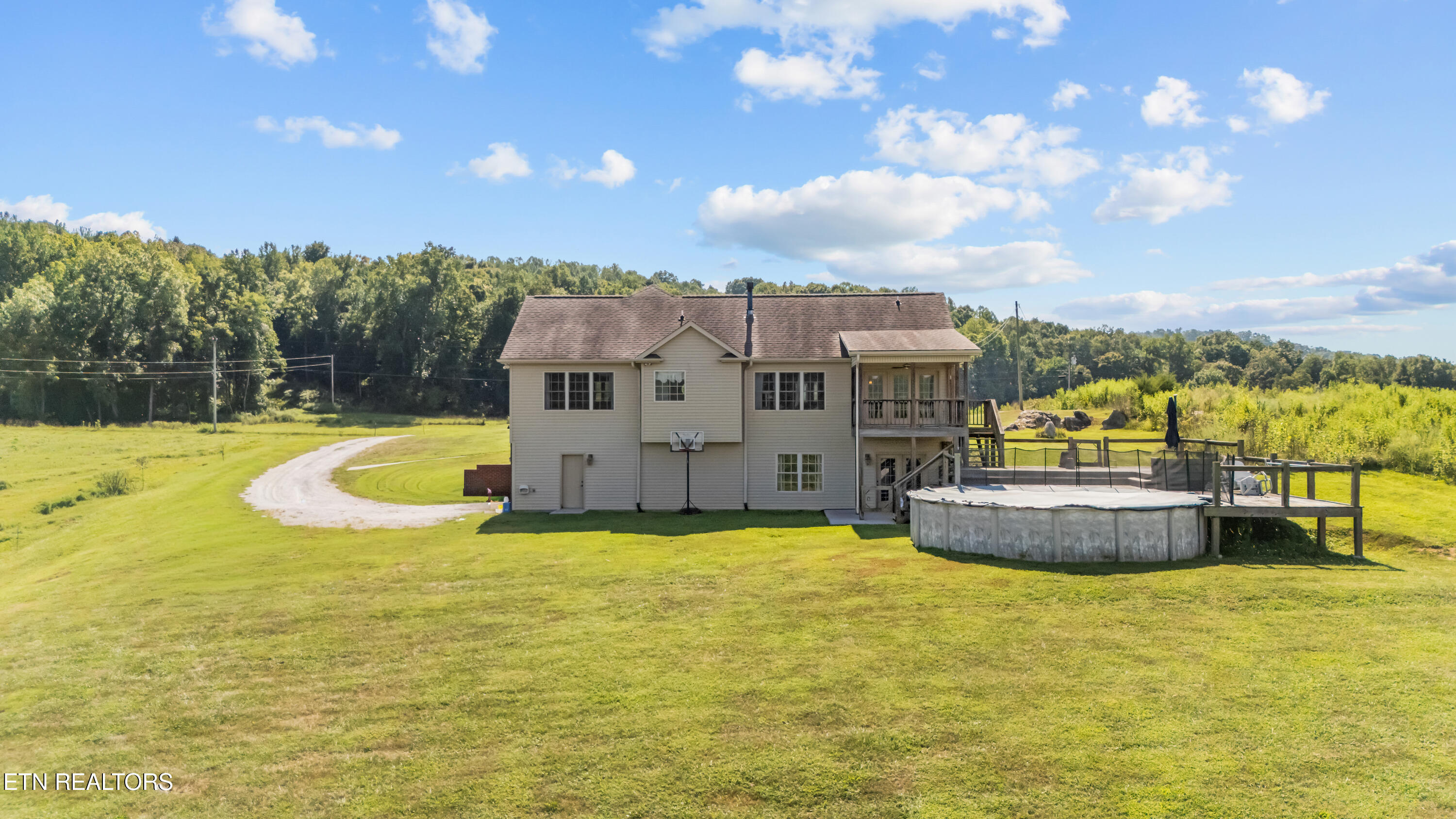 658 Stiner Road Sharps Chapel, TN 37866 - Photo 5 of 42 DJI_20260903154610_0112_D