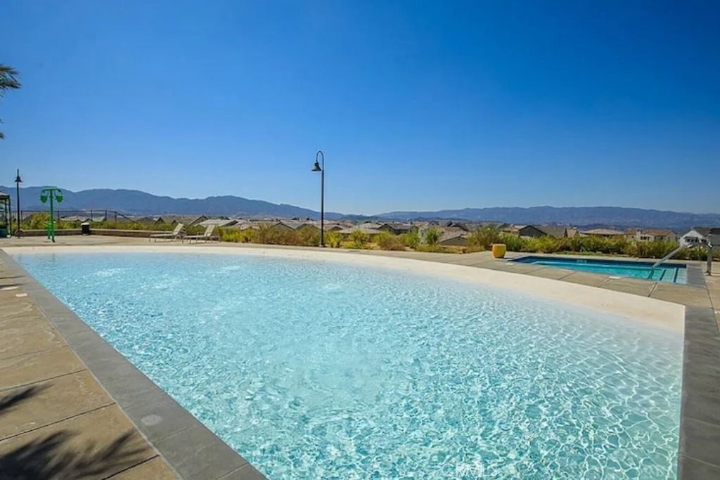 28536 Daybreak Way Saugus, CA 91350 - Photo 27 of 32 a view of a room with a lake view