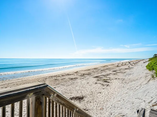 $15,000 | 8870 North Sea Oaks Way, Unit 306, Vero Beach, FL 32963