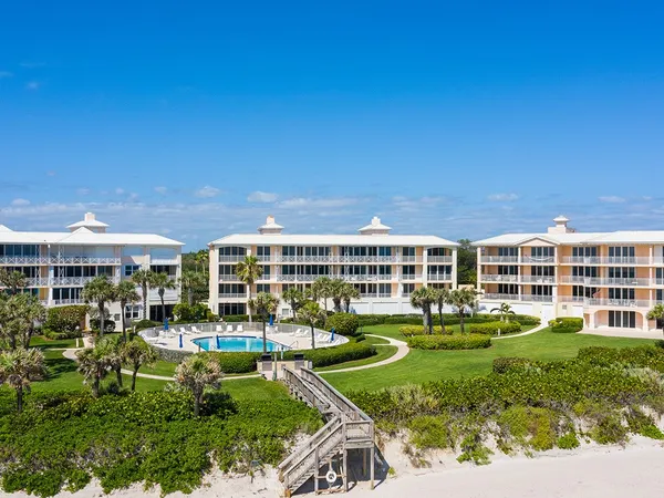 $15,000 | 8870 North Sea Oaks Way, Unit 306, Vero Beach, FL 32963