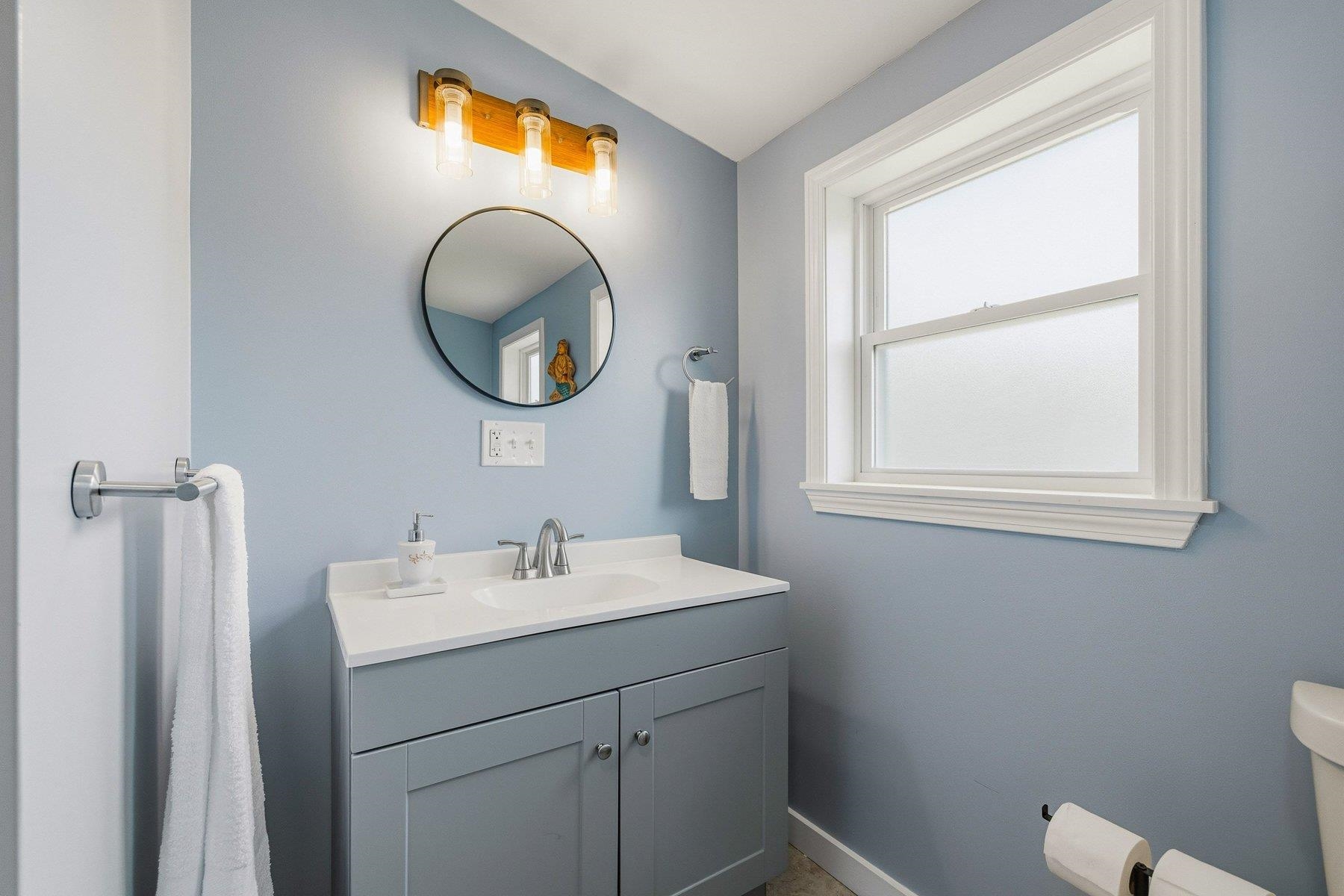 25 Mill Street Epping, NH 03042 - Photo 40 of 51