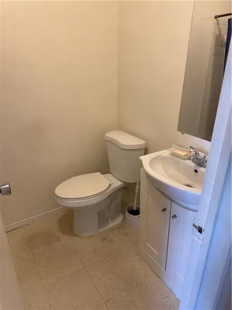 $875 | 8415 Airline Drive, Unit A6, Metairie, LA 70003