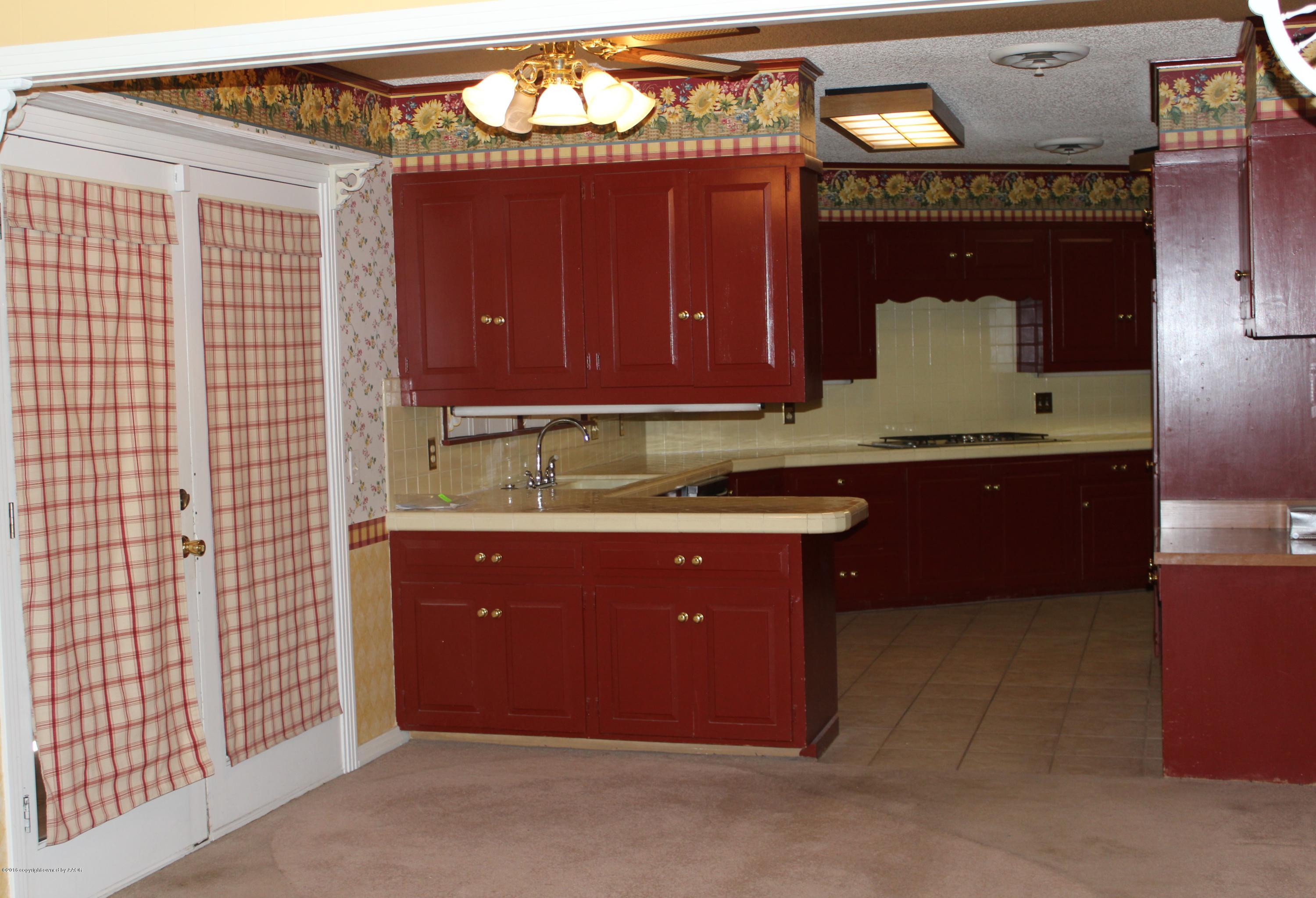 4901 McCarty Boulevard Amarillo, TX 79110 - Photo 6 of 17 Dining / Kitchen