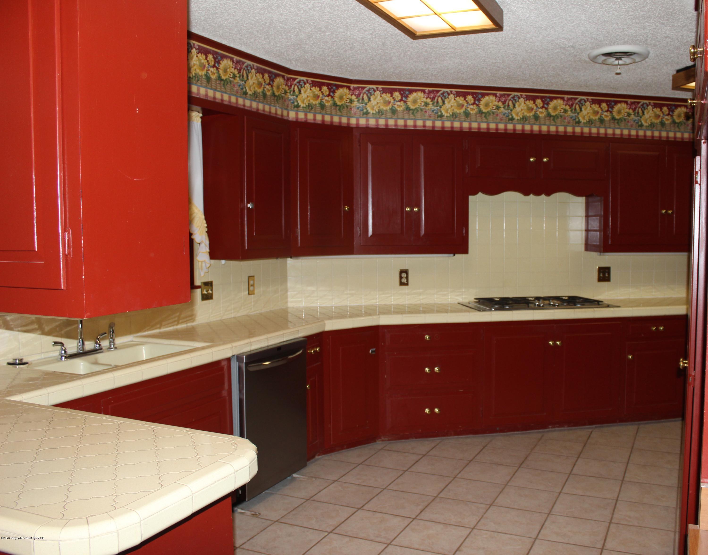 4901 McCarty Boulevard Amarillo, TX 79110 - Photo 7 of 17 Kitchen
