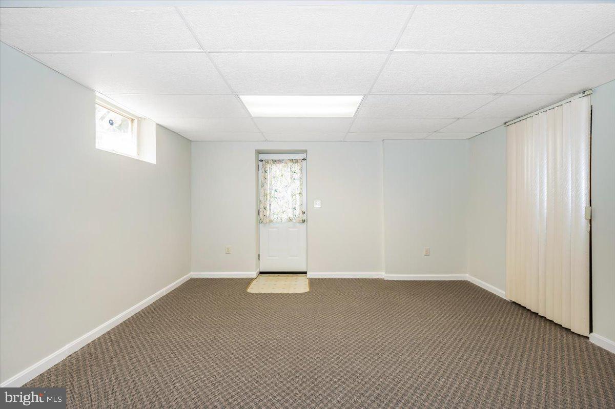 1402 Partridge Lane Bowie, MD 20721 - Photo 37 of 56 an empty room with windows