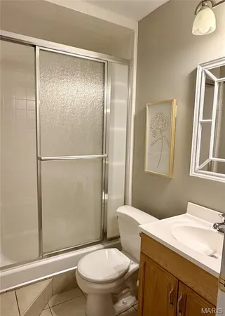 $285,000 | 2309 West Squire Road, Lake Sherwood, MO 63357