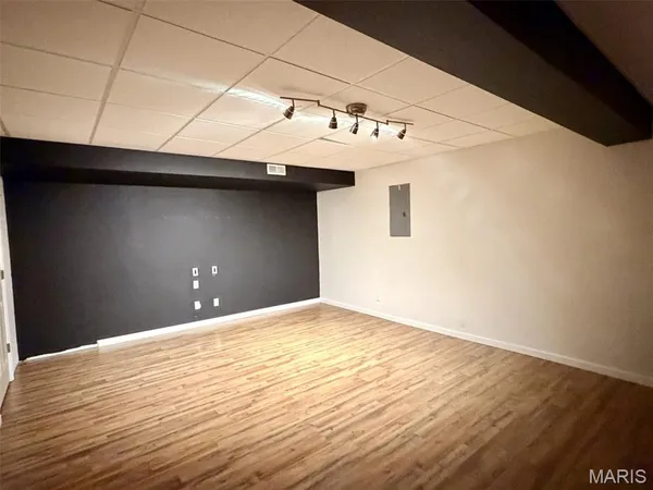 $285,000 | 2309 West Squire Road, Lake Sherwood, MO 63357