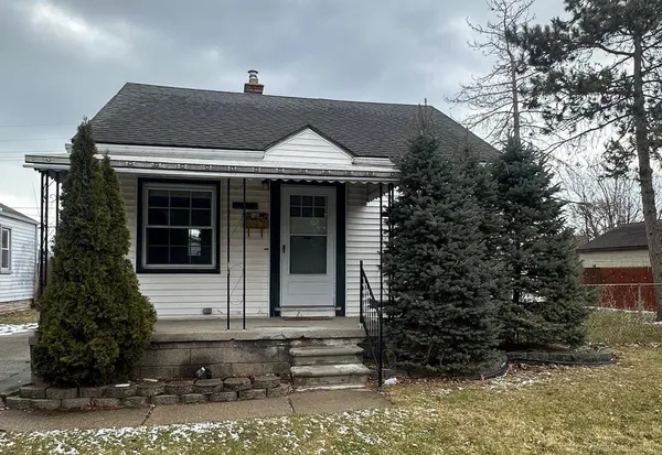 $134,900 | 22046 Cushing Avenue, Eastpointe, MI 48021