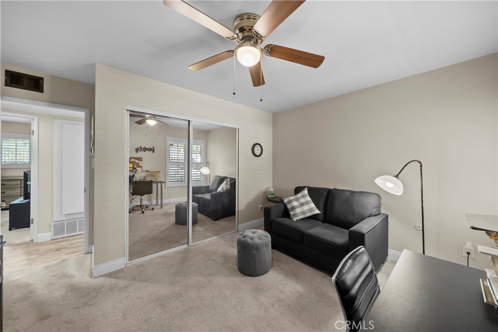 24607 Fourl Road Newhall, CA 91321 - Photo 14 of 25