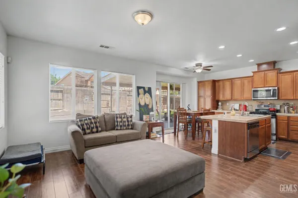 $410,000 | Undisclosed Address, Bakersfield, CA 93313