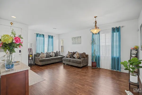 $410,000 | Undisclosed Address, Bakersfield, CA 93313