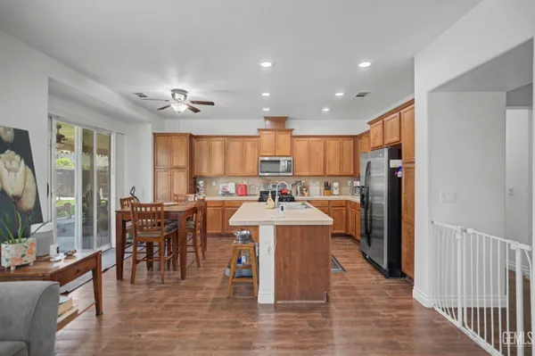$410,000 | Undisclosed Address, Bakersfield, CA 93313
