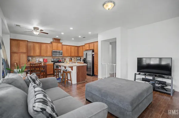 $410,000 | Undisclosed Address, Bakersfield, CA 93313