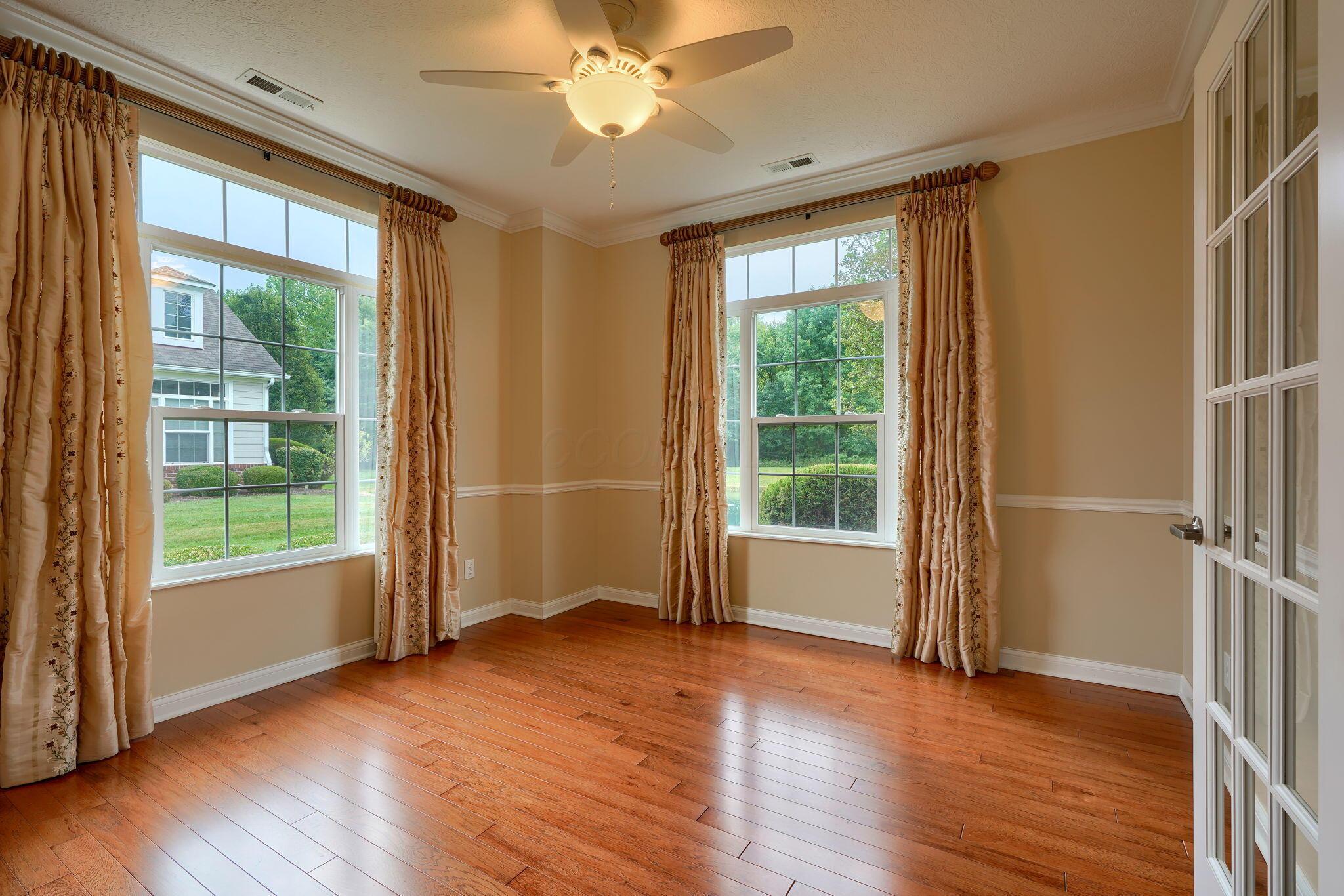 6911 Rothwell Street, Unit 5 New Albany, OH 43054 - Photo 21 of 44 Den