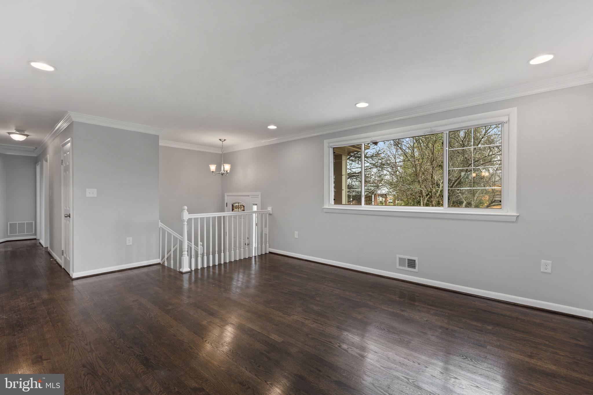 7118 Buchanan Road Temple Hills, MD 20748 - Photo 9 of 30 Living Room