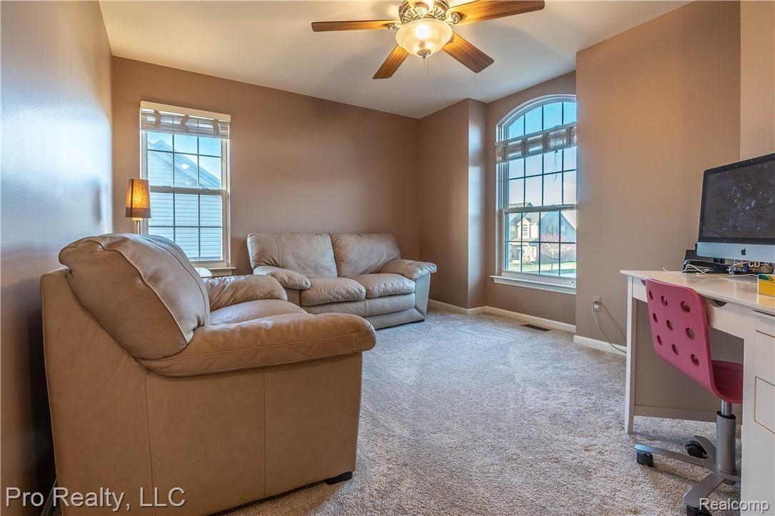 410 Cherry Grove Road Canton, MI 48188 - Photo 16 of 42 DSC00654-HDR.jpg