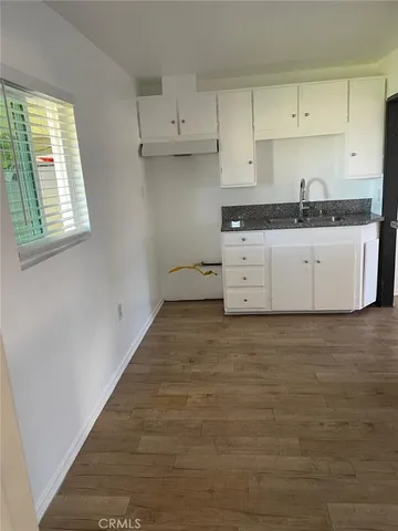 $1,600 | 579 South Iris Avenue, Rialto, CA 92376