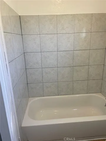 $1,500 | 579 South Iris Avenue, Rialto, CA 92376