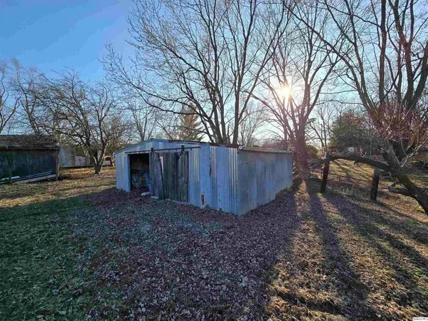 $215,000 | 2219 North 1350th Avenue, Camp Point, IL 62320