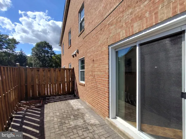 $2,500 | 9844 Hagel Circle, Lorton, VA 22079