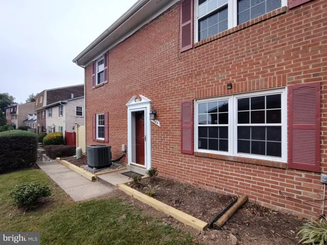 $2,500 | 9844 Hagel Circle, Lorton, VA 22079