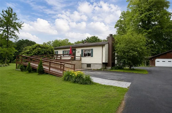$305,000 | 2537 Edwards Road, Waterloo, NY 13165
