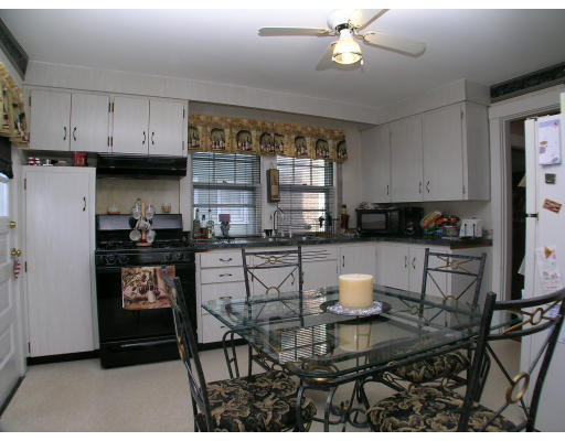 14 Gilbert Road Belmont, MA 02478 - Photo 4 of 6 Gallery Image 4