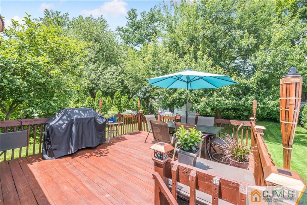 326 Edgeview Road Keyport, NJ 07735 - Photo 21 of 23 Gallery Image 21