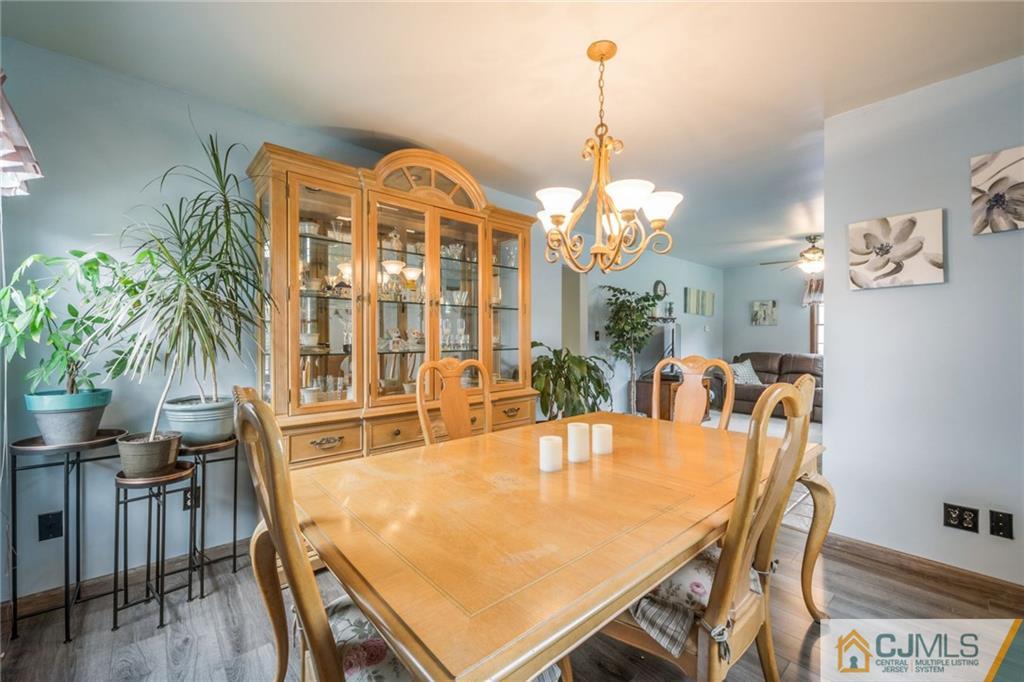 326 Edgeview Road Keyport, NJ 07735 - Photo 6 of 23 Gallery Image 6