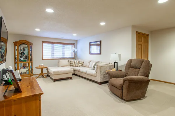 $540,000 | 1819 52nd Avenue North, Moorhead, MN 56560