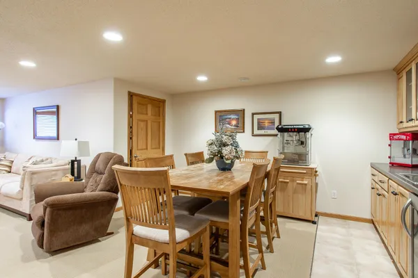 $540,000 | 1819 52nd Avenue North, Moorhead, MN 56560