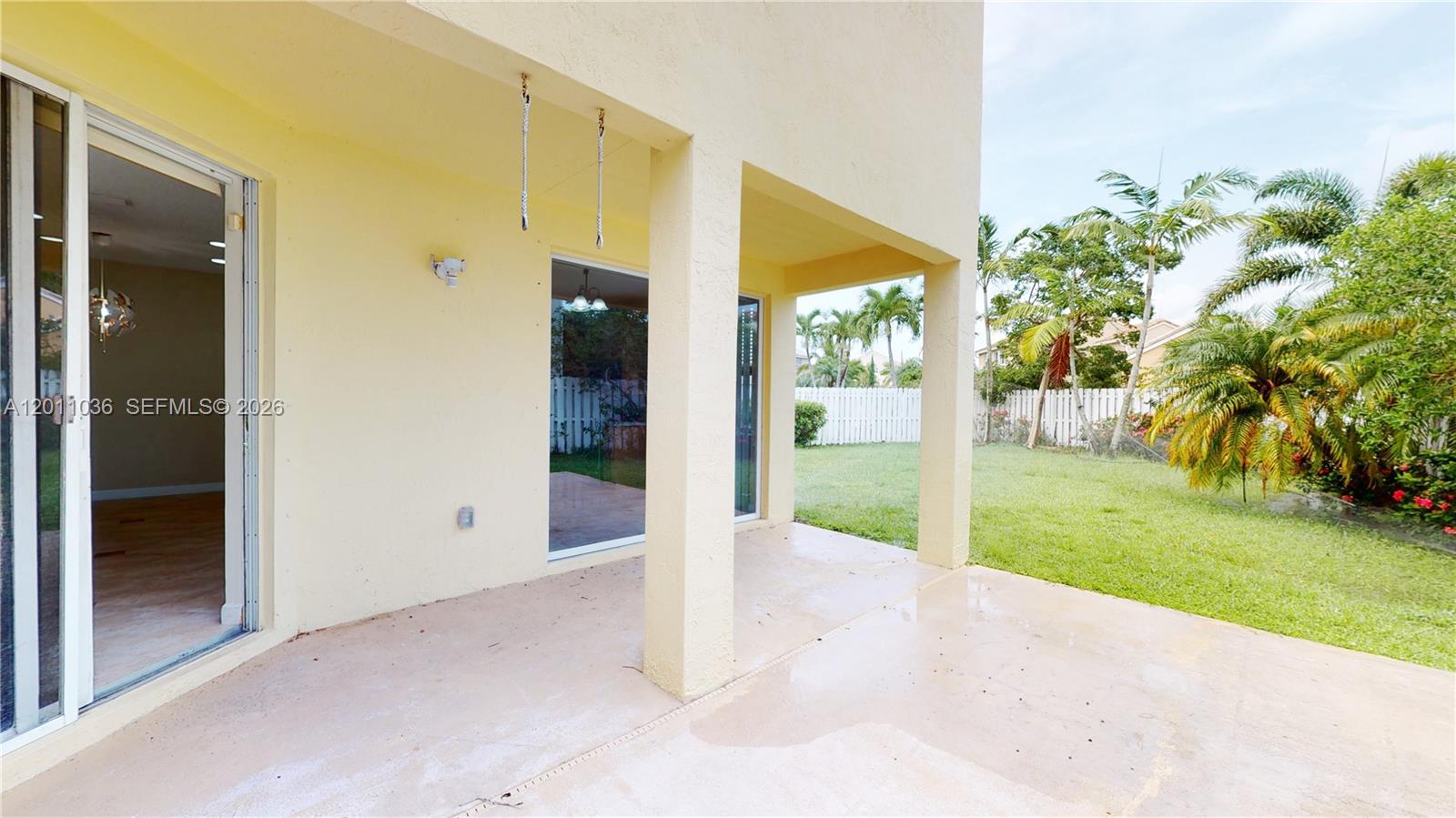 897 Briar Ridge Road, Unit 897 Weston, FL 33327 - Photo 27 of 49