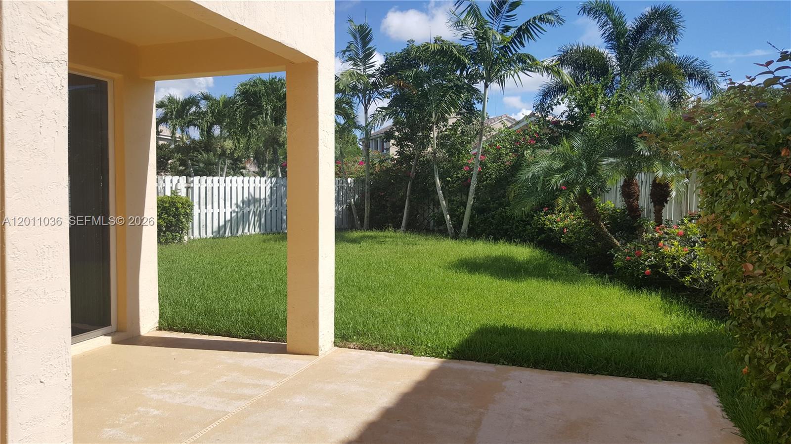 897 Briar Ridge Road, Unit 897 Weston, FL 33327 - Photo 34 of 49