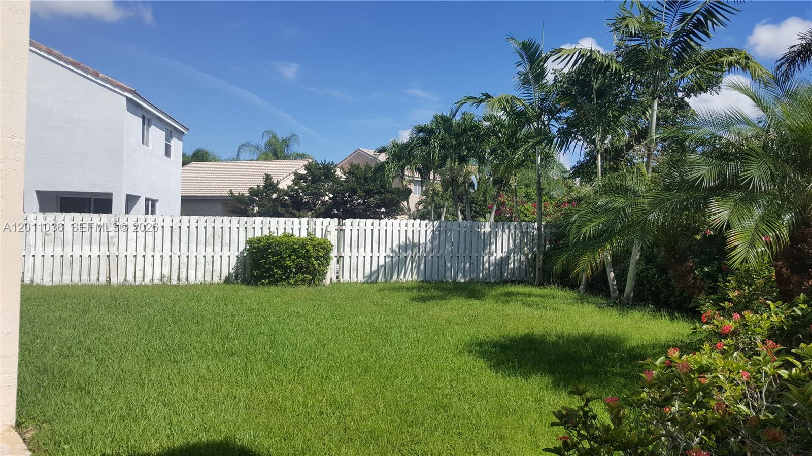 897 Briar Ridge Road, Unit 897 Weston, FL 33327 - Photo 35 of 49