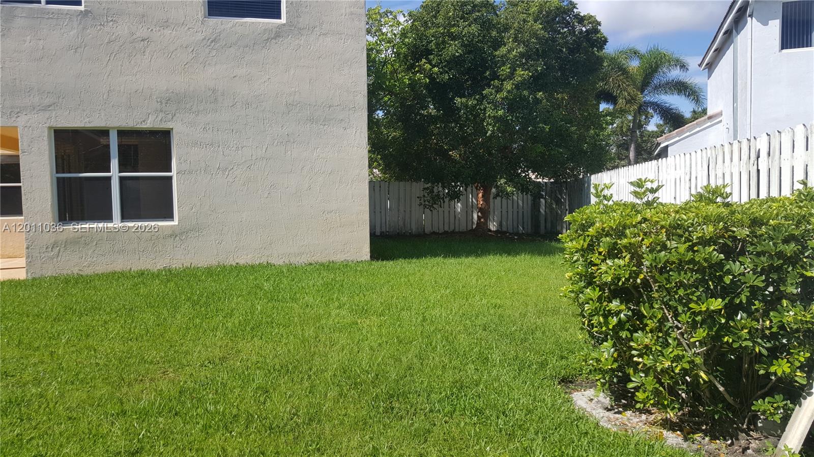 897 Briar Ridge Road, Unit 897 Weston, FL 33327 - Photo 37 of 49