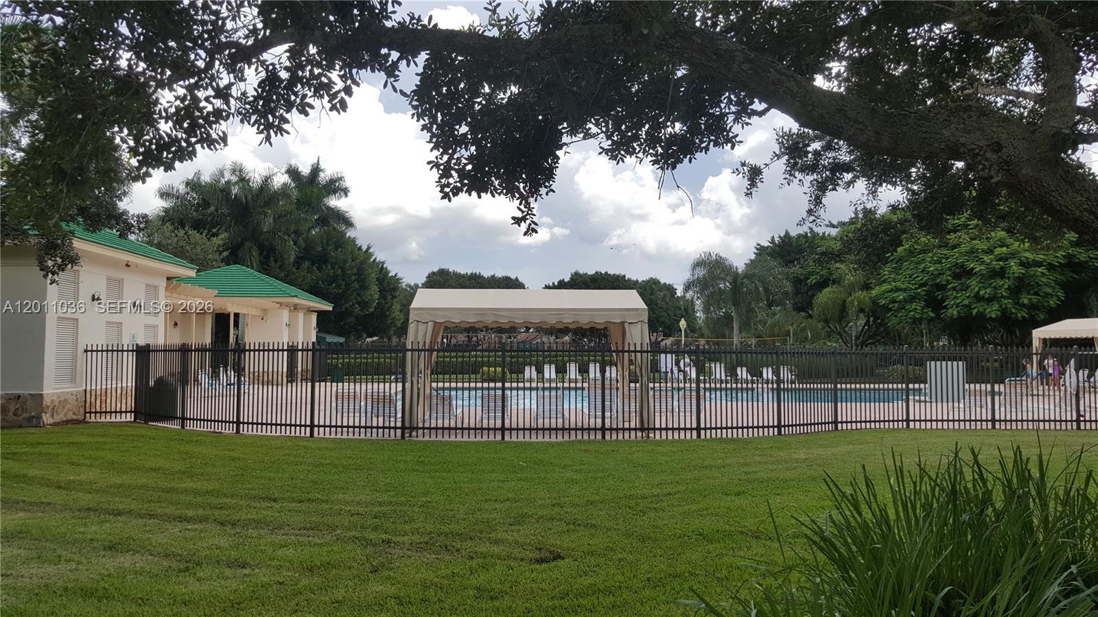 897 Briar Ridge Road, Unit 897 Weston, FL 33327 - Photo 42 of 49