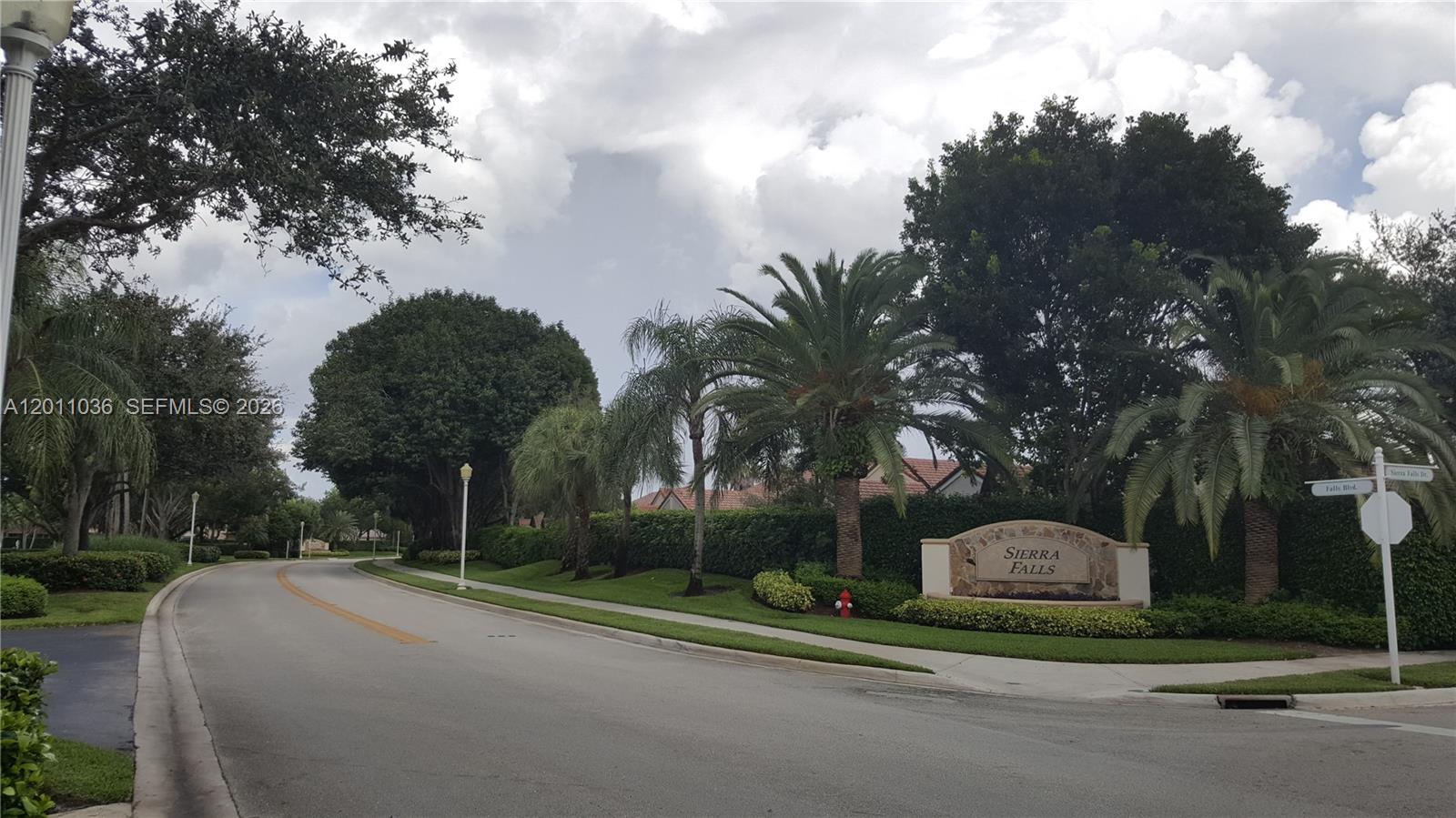 897 Briar Ridge Road, Unit 897 Weston, FL 33327 - Photo 48 of 49