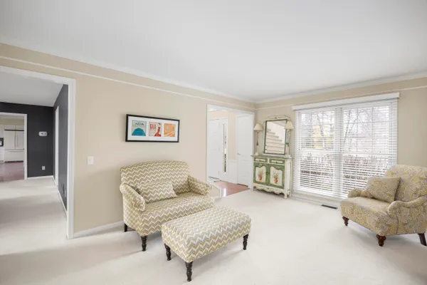 $670,000 | 4949 Lexington Court, Rochester, MI 48306
