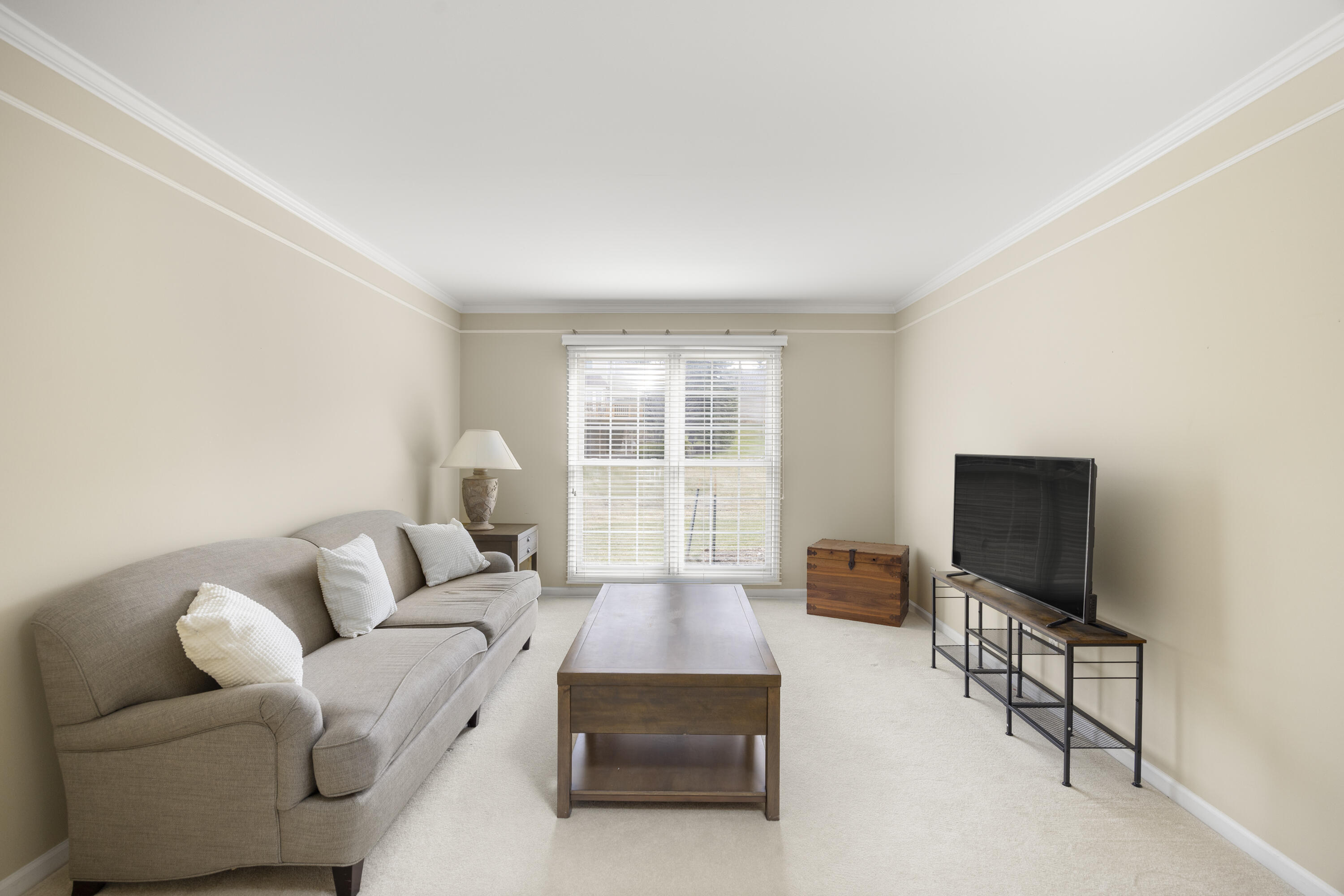 4949 Lexington Court Rochester, MI 48306 - Photo 13 of 37 6E6A5912