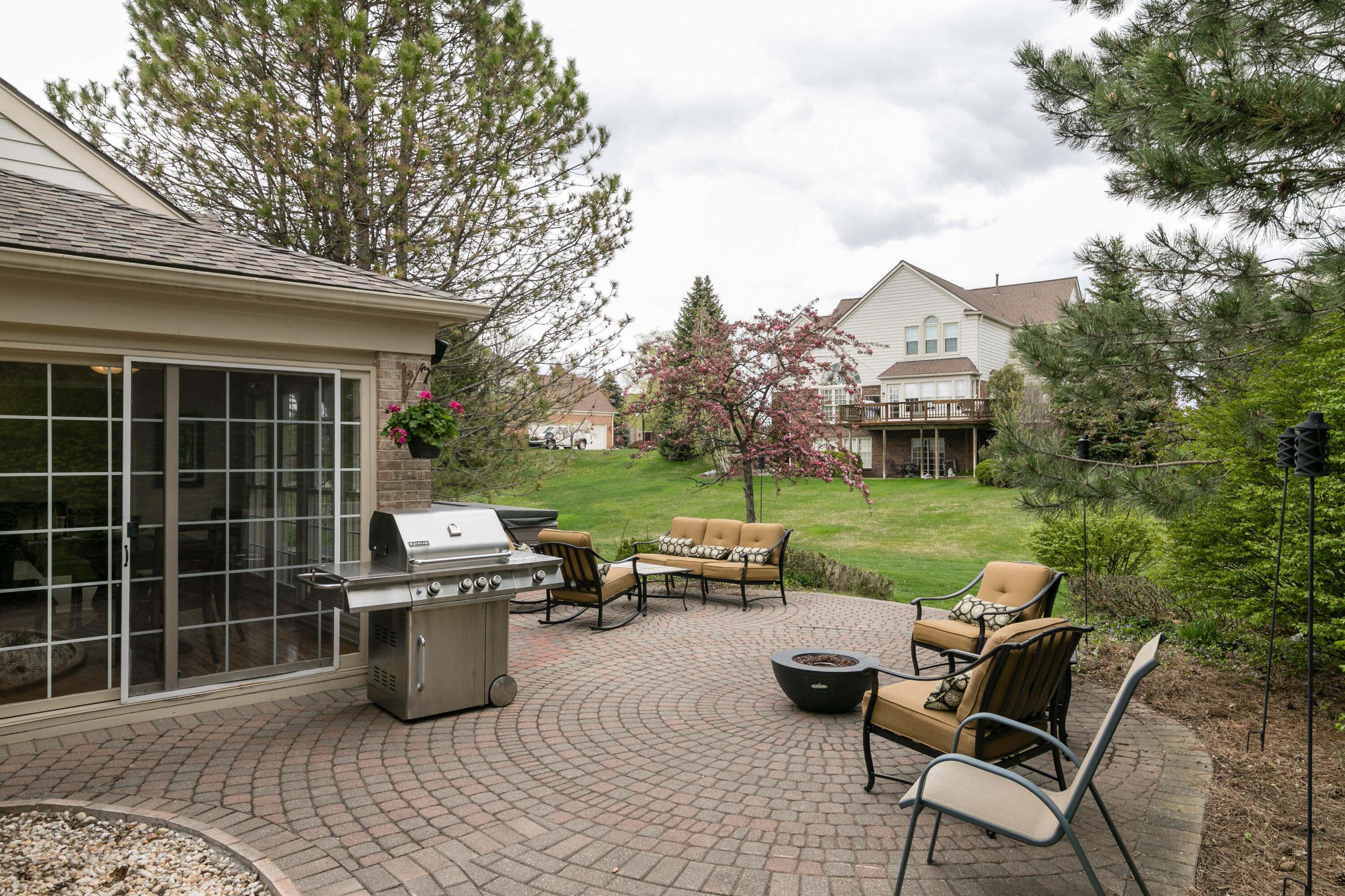 4949 Lexington Court Rochester, MI 48306 - Photo 27 of 37 4949 Lexington Ct-41