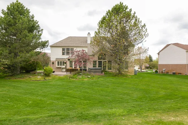 $670,000 | 4949 Lexington Court, Rochester, MI 48306